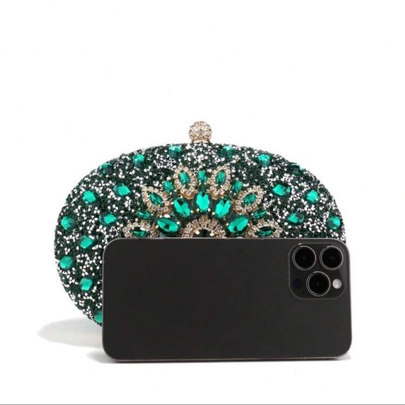💎 Jewel Encrusted Purse 💎 - Picture 4 of 8